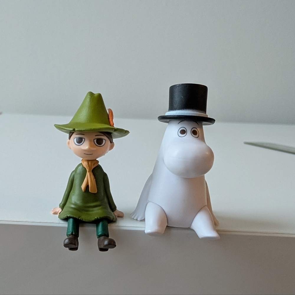Moominpappa Figurine NEW Moomin 1 Figure Sitting
